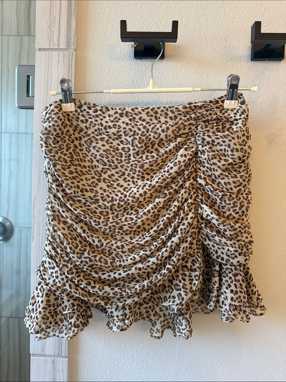 Leopard Print Ruffled Mini Skirt - Beige Brown